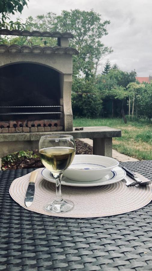 Nice House, Garden And Bbq 3Km From The Beach / Jolie Maison, Jardin Et Bbq A 3 Km De La Plage Coudekerque-Branche Eksteriør billede